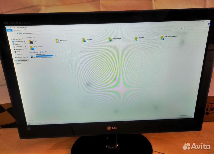 Монитор LG 22