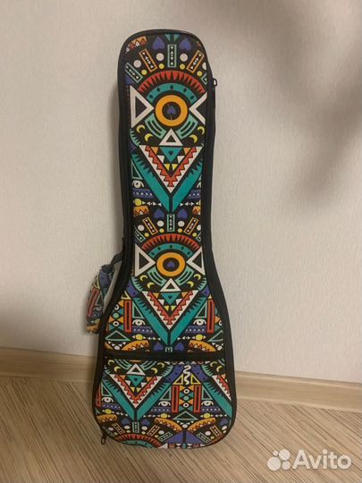 Укулеле с чехлом