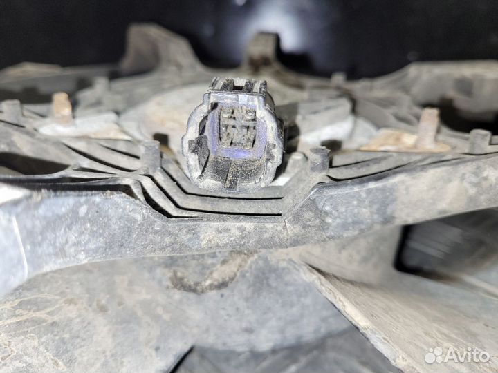 Диффузор в сборе на Nissan Tiida C11