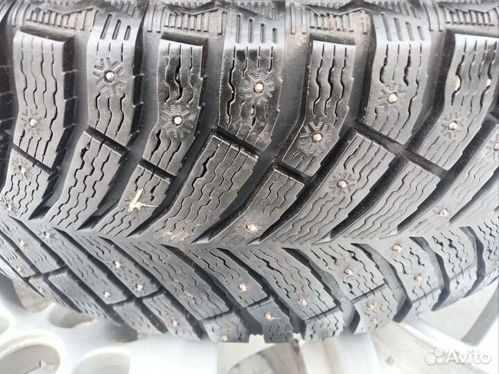 Michelin X-Ice North 4 SUV 235/65 R18 110T