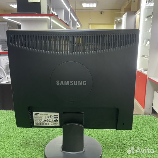 Монитор Samsung 943N (Р)