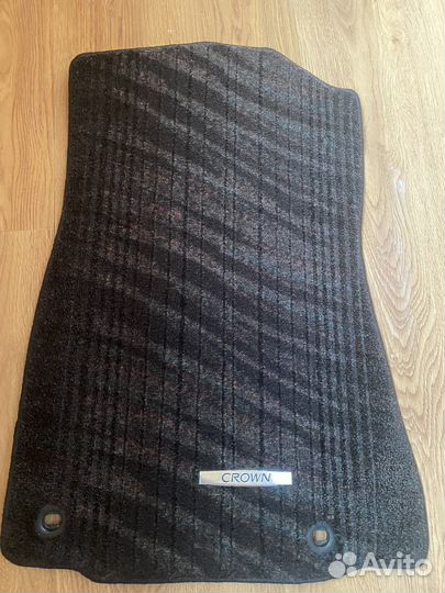 Автомобильные коврики crown s210