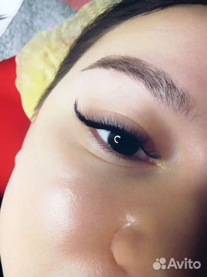 Наращивание ресниц