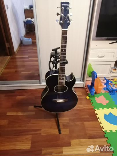 Стойка для гитары