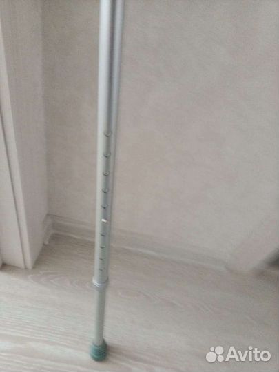 Костыль с подлокотником, новый