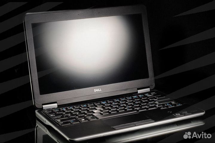 Dell latitude E 7240 i5 / 4 / SSD / 8582