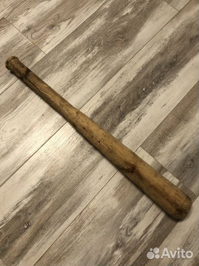 Бейсбольная бита