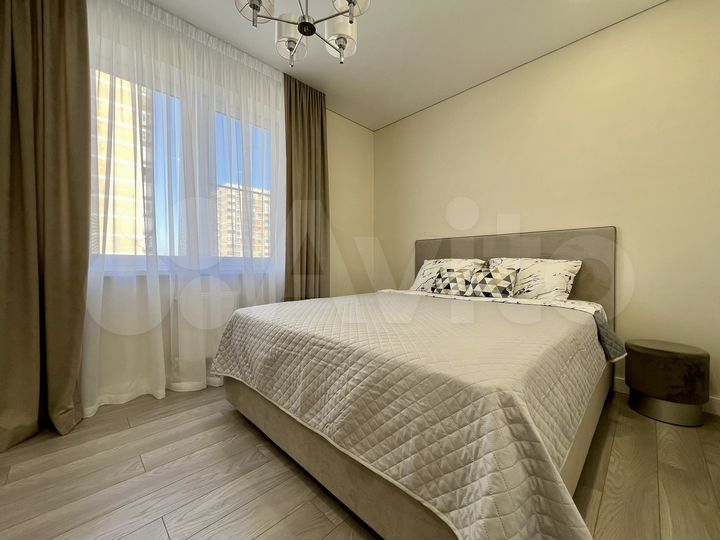 2-к. квартира, 65 м², 14/24 эт.