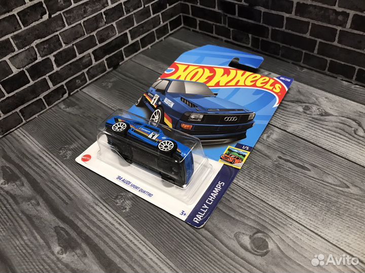 Hot Wheels audi Sport Quatro (синий)