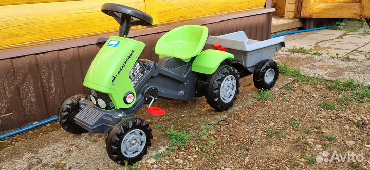 Машинка-каталка на педалях трактор с прицепом