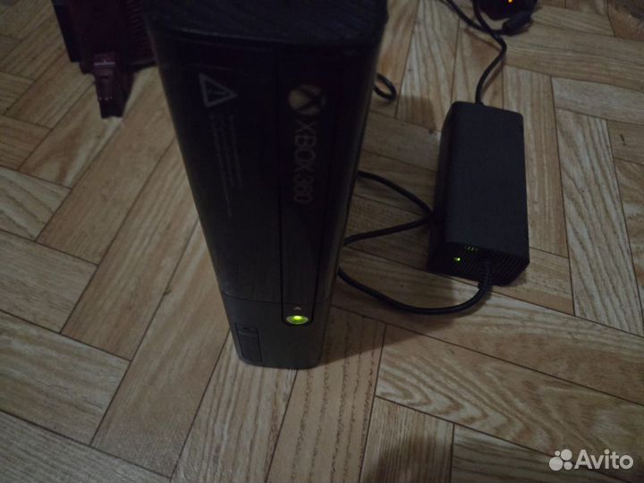 Xbox 360 E
