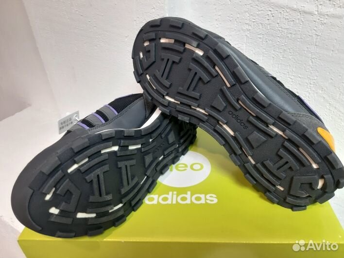 Кроссовки женские Adidas neo Futro Mixr 40 р