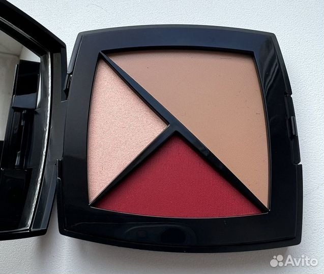 Chanel румяна хайлайтер корректор палетка