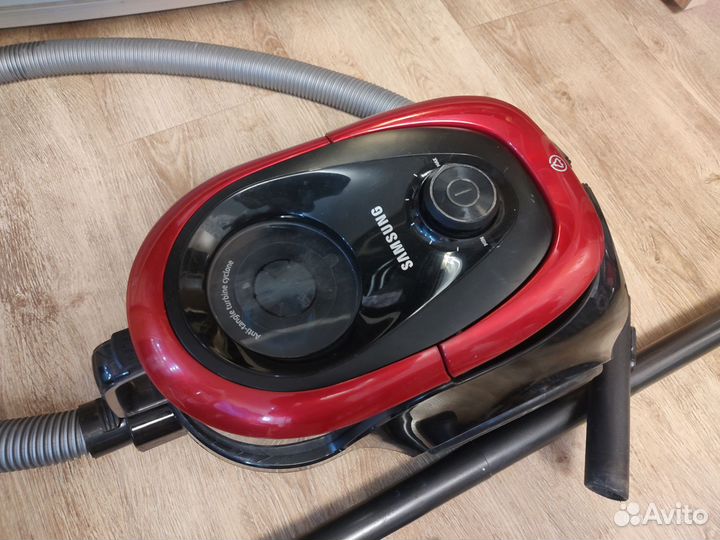 Пылесос Samsung 1800w