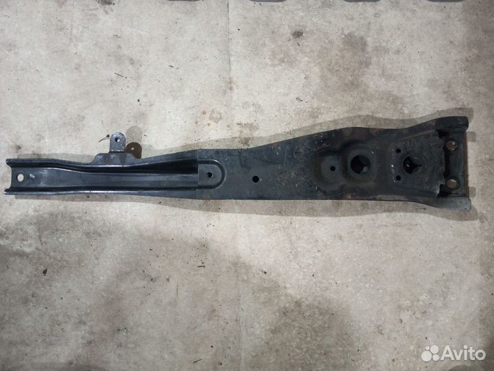 Балка продольная лыжа Mitsubishi Lancer 10