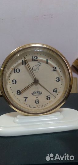 Часы будильник дружба