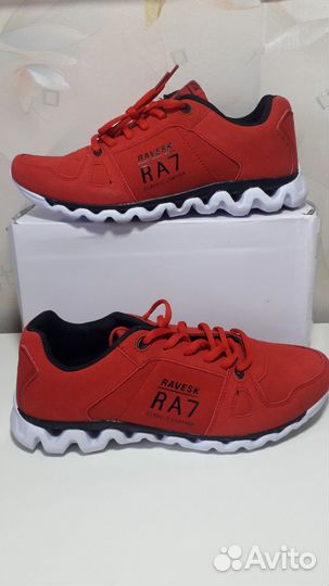 Кроссовки женские41размер