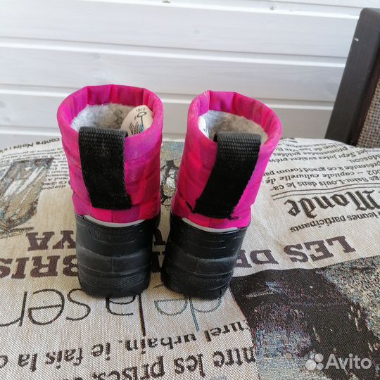 Продам сапожки на девочку