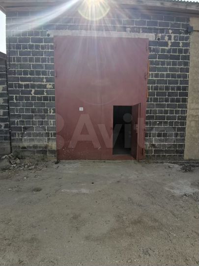 Гараж, > 30 м²