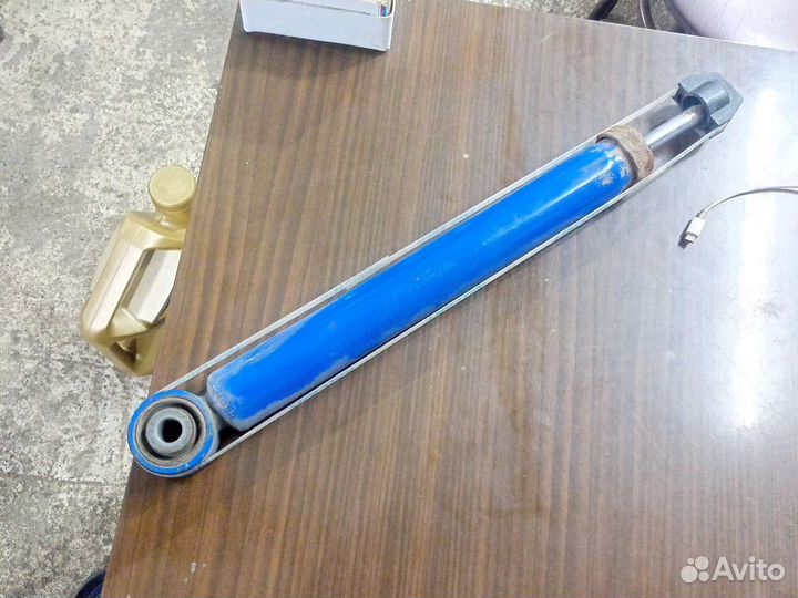 Стойка амортизатора Веста задняя