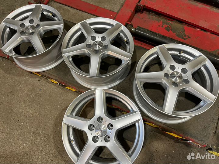 DezentTY R15 / 6jpcd 5x100ET 38 цо 57.1