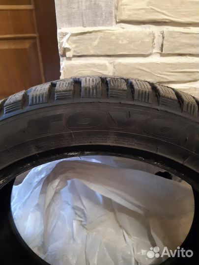 Toyo Observe G3-Ice 215/50 R17 91T