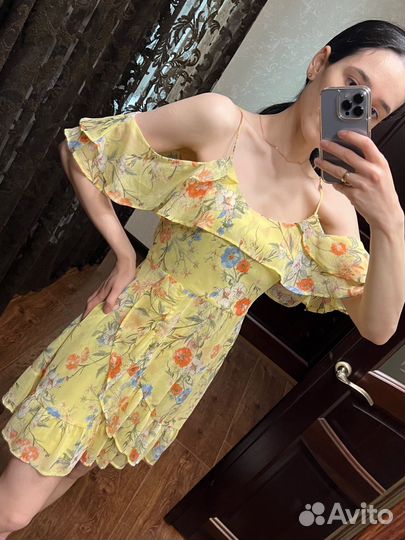 Летнее платье stradivarius