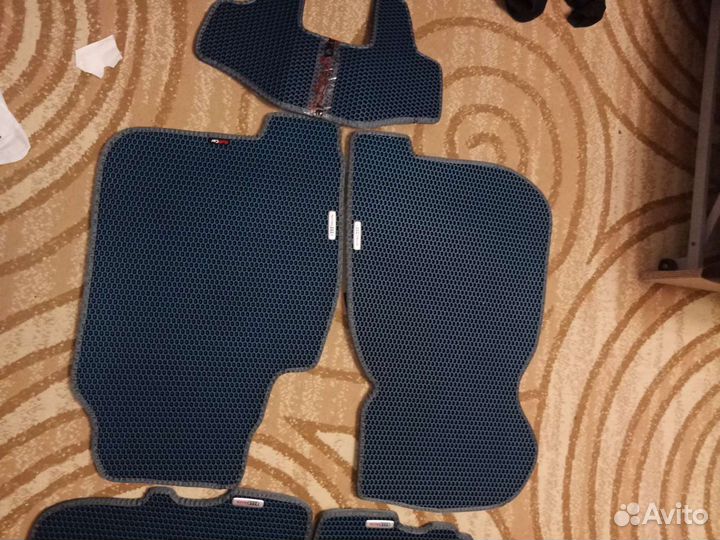 Комплект ковриков