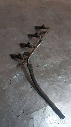 Топливная рампа Opel Astra G 2003