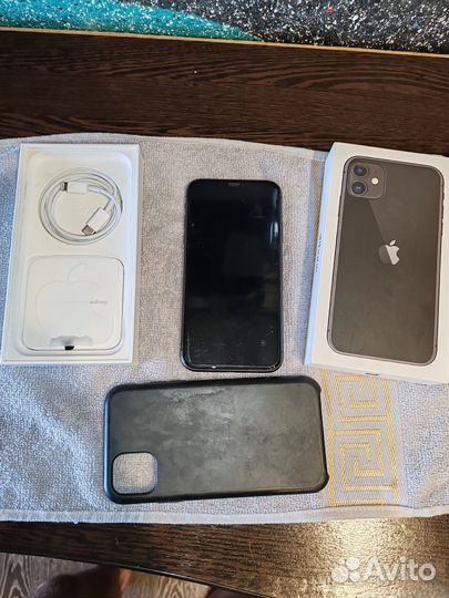 iPhone 11, 64 ГБ
