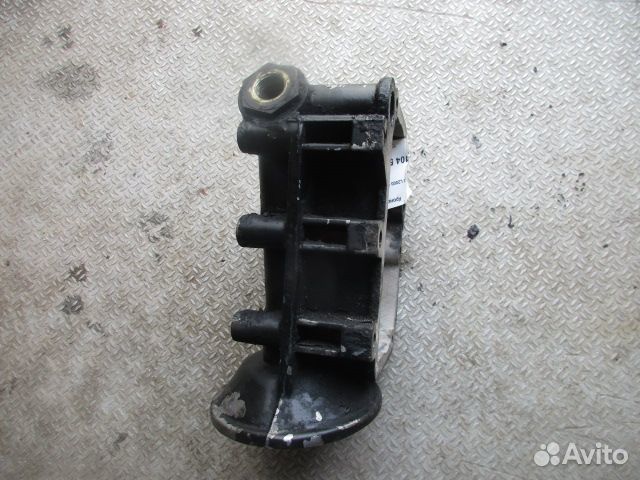 Кронштейн масляного фильтра MAN L2000