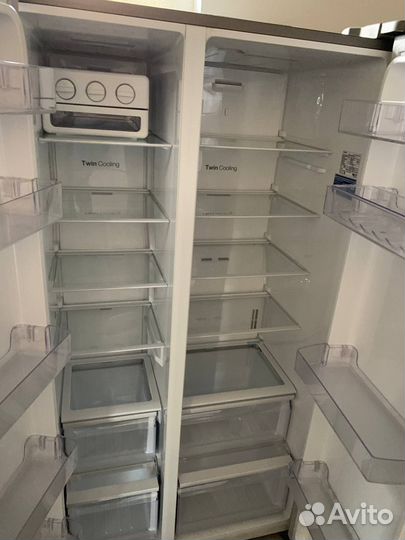 Холодильник samsung новый