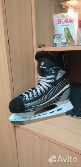 Хоккейные коньки bauer 43 размер