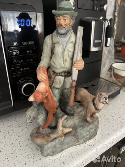 Фарфоровые статуэтки