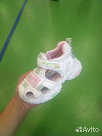 Босоножки для девочки