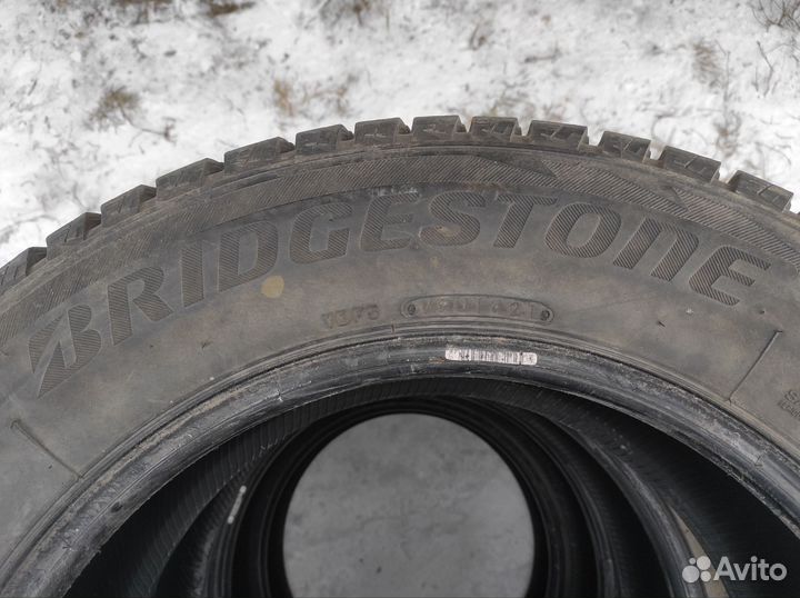 Bridgestone Blizzak DM-V2 225/65 R17 102S