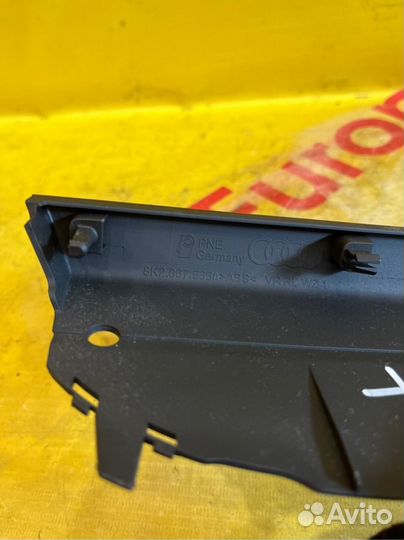 Накладка ручки двери передняя левая Audi A4 B6