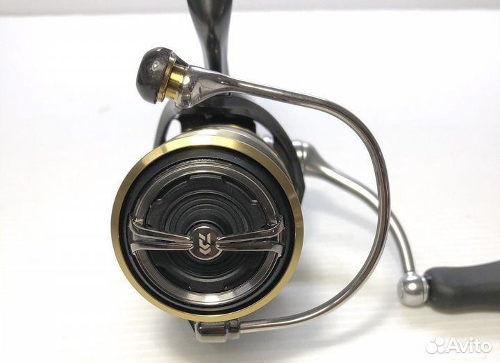 Катушка daiwa 20 luvias FC LT 2000S-XH