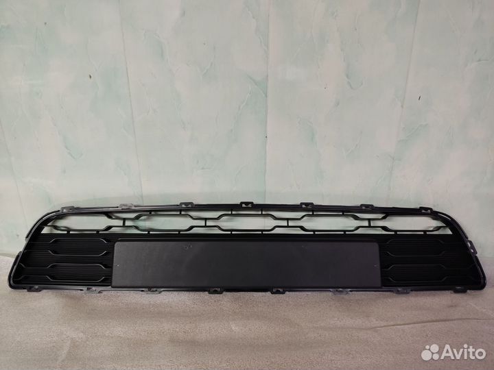 Решетка в бампер центральная для Kia Soul 2009-201