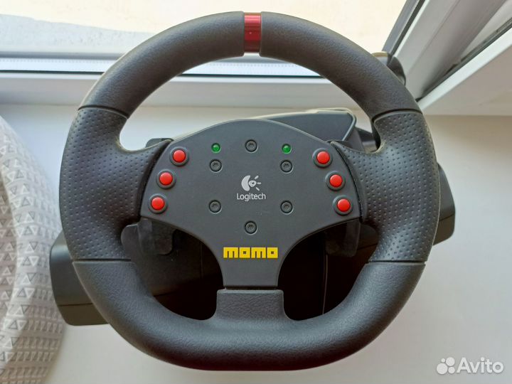 Игровой руль Logitech momo racing с модом на 900