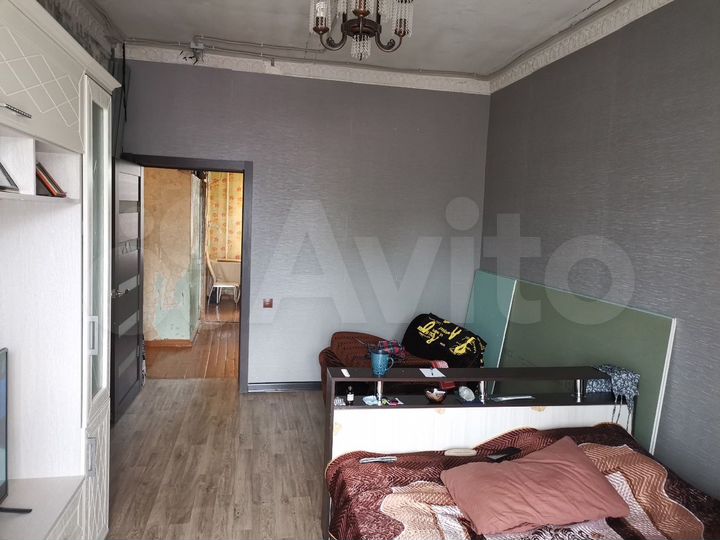 2-к. квартира, 50 м², 3/3 эт.