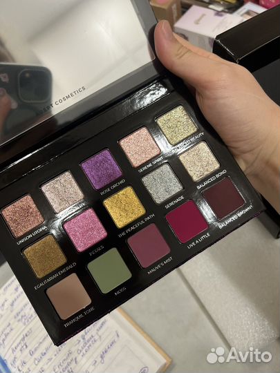 Adept unity palette