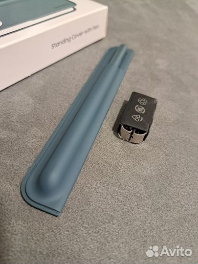 Стилус с перьями Samsung Z Fold4