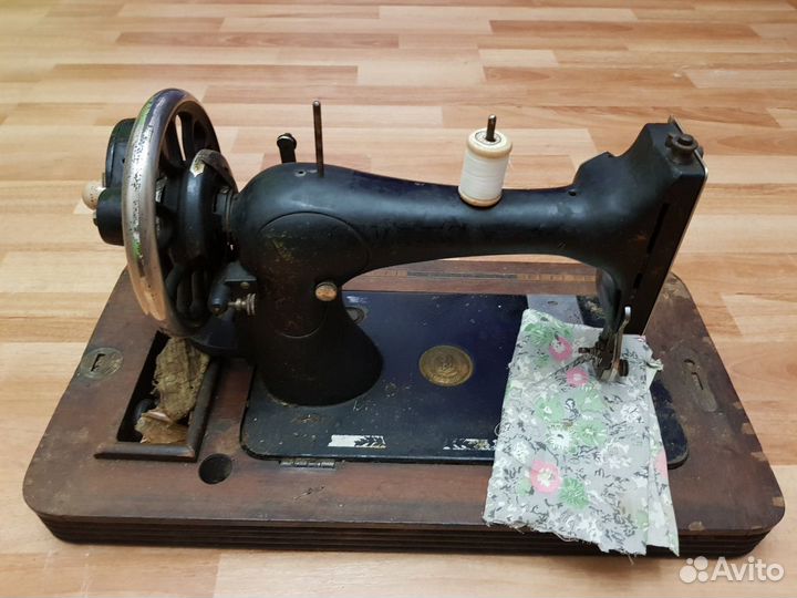 Швейная машина Wettina Familiae