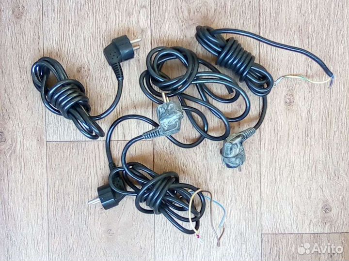 Провода с вилкой