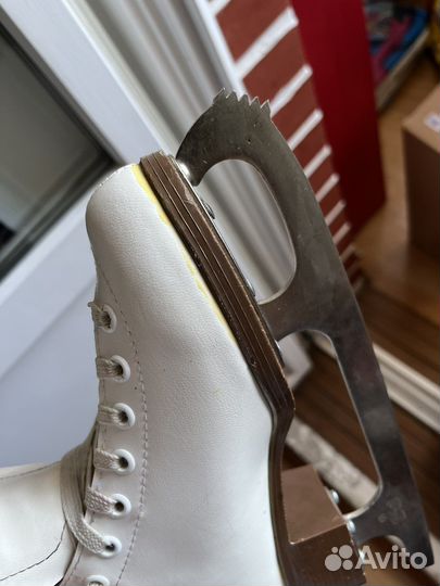 Коньки для фигурного катания