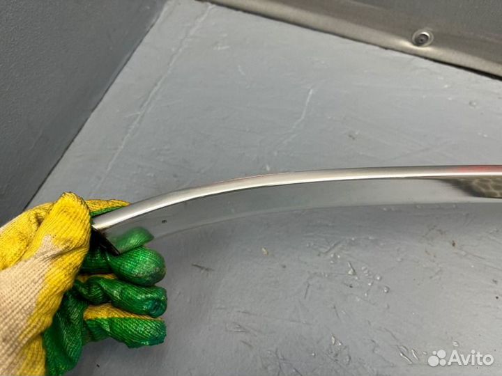 Молдинг крыши левый Volkswagen Touareg 7LA 2.5 BAC