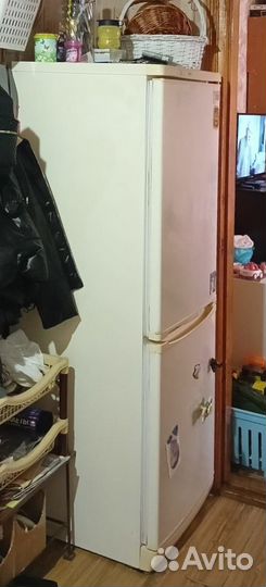 Холодильник Stinol 101 ER