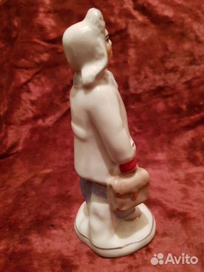 Мальчик. Школьник с портфелем. рар. лфз. Оригинал