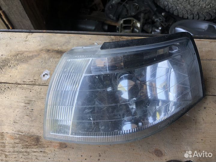 Габарит левый Toyota Vista SV41